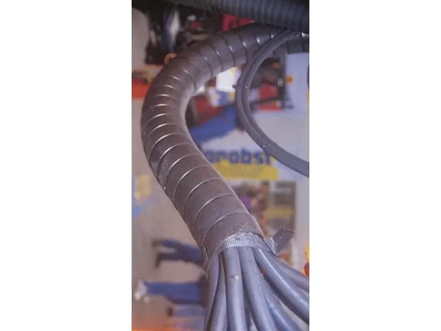 Abverkauf Schutzspirale ID 27 mm 25 m