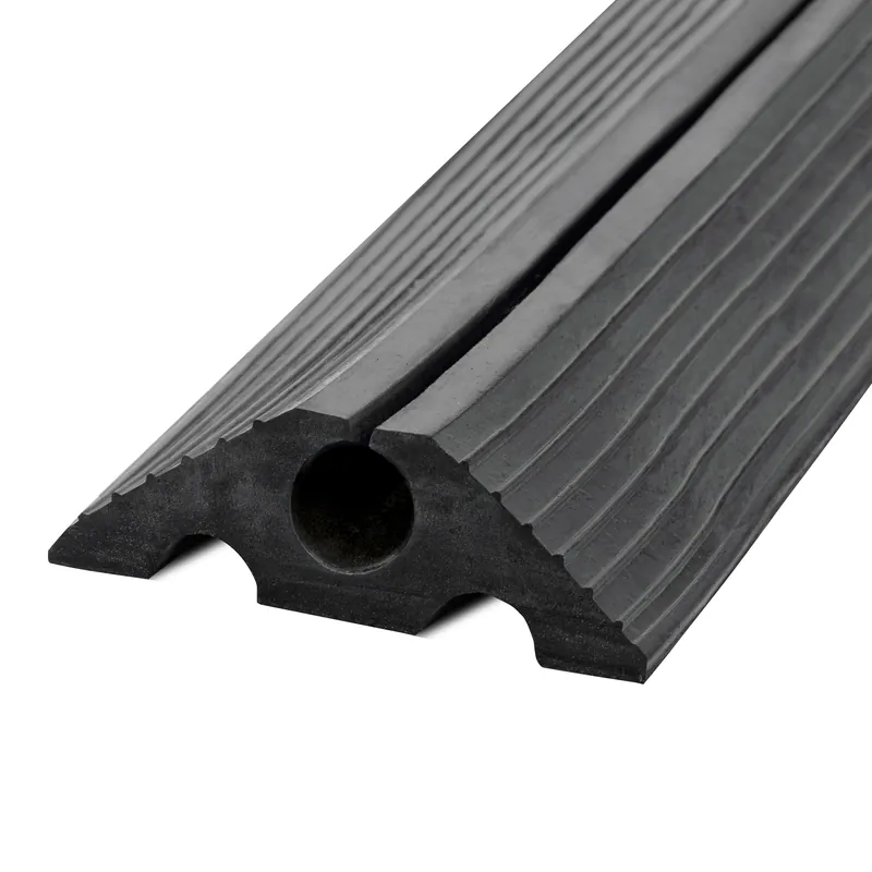 Knallerangebot MORION Kabelbrücke zum Aufrollen, 1 Kabelschacht D 20mm, Hartgummi, schwarz, 10.000x100x30mm
