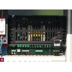 Abverkauf ELMAG Erhaltungsladegerät DSE 94xx für Stromerzeuger - mit Steuerung ab DSE 7xxx und 12 od. 24Volt